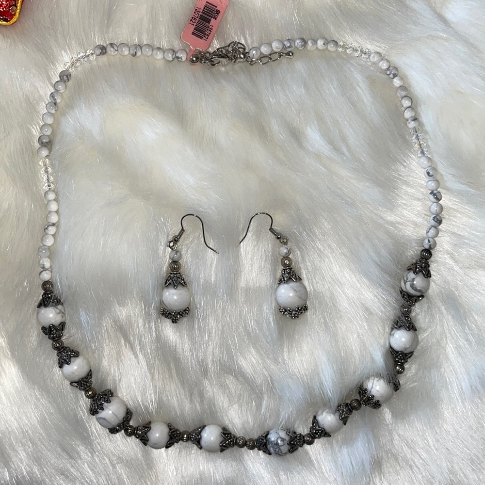 Vintage Necklace and earring set